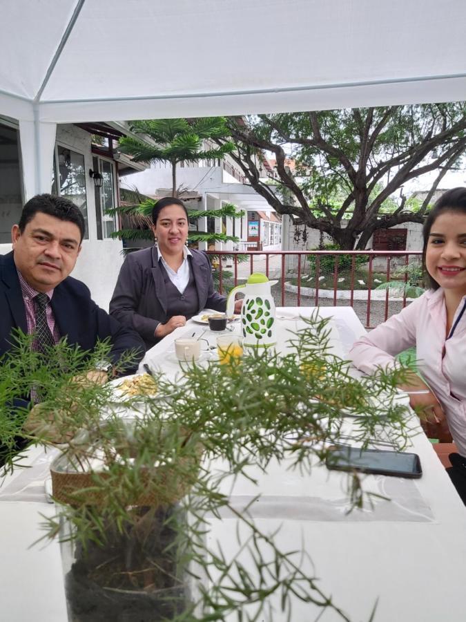 Hostal Gualingo Hotel Santa Rosa  ภายนอก รูปภาพ